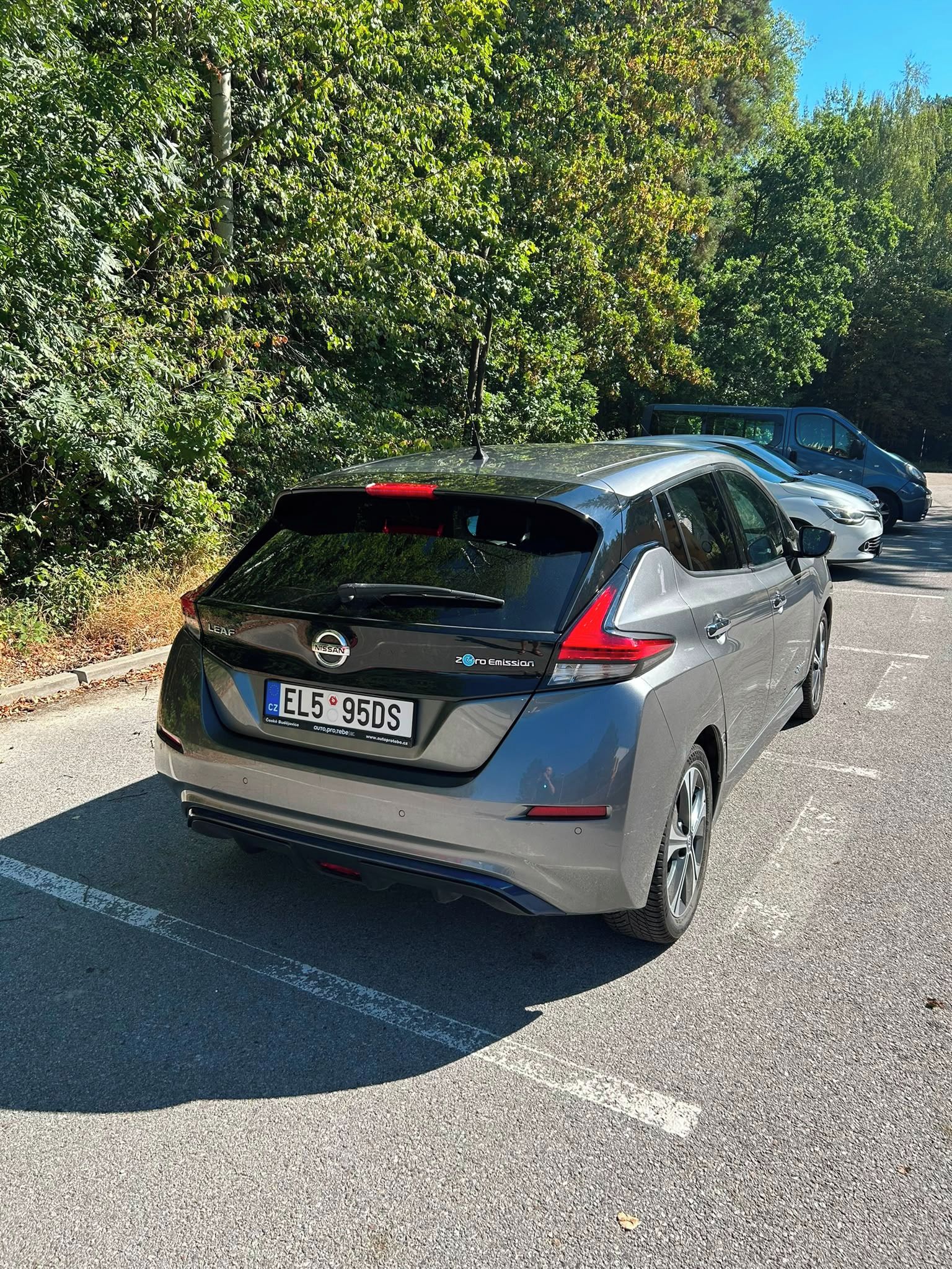 Nissan LEAF, EV 110kW 40 kWH SOH 89% - fotka 4