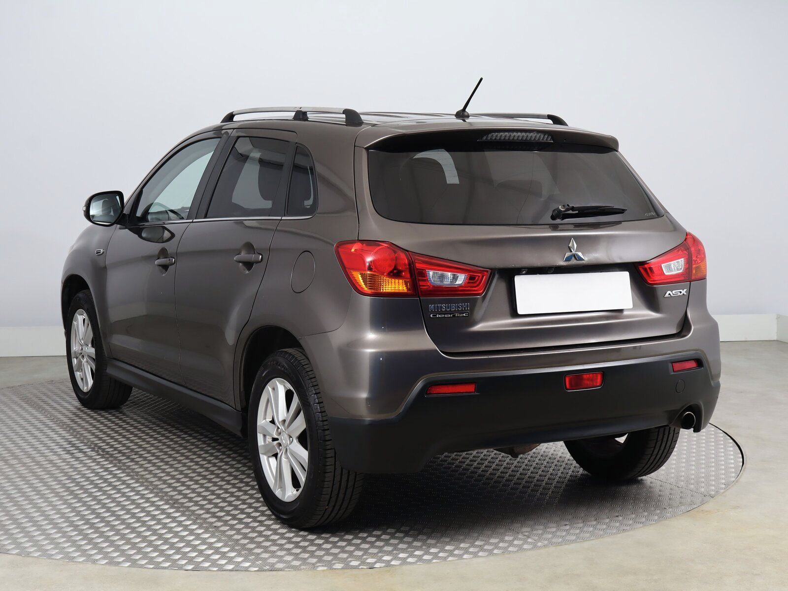 Mitsubishi ASX, 1.8 DI-D MIVEC, 4X4, Navi - fotka 4