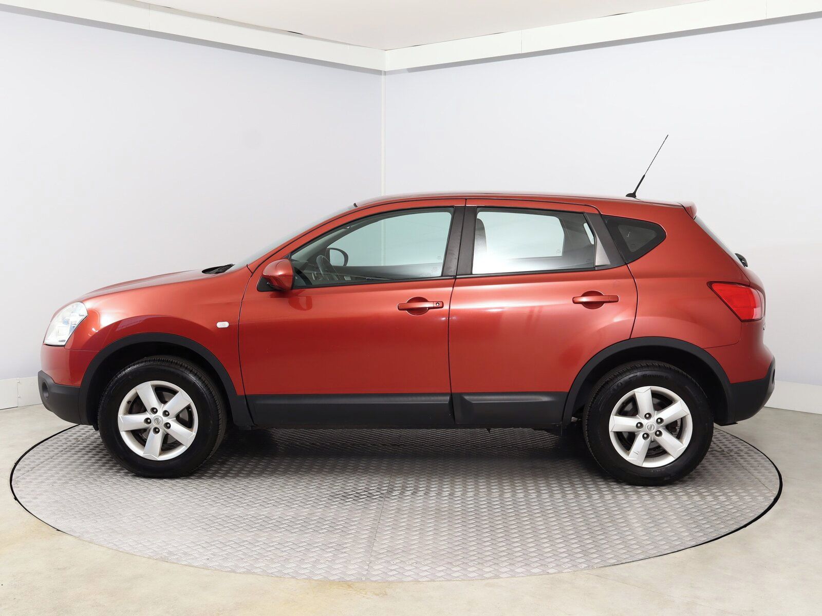 Nissan Qashqai, 1.6, Acenta, Serv.kniha - fotka 3