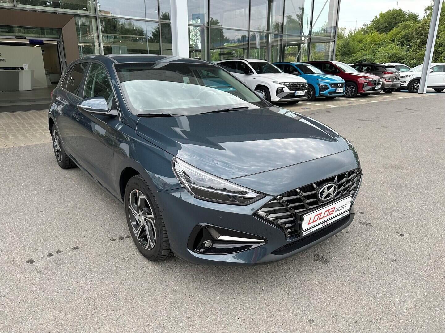 Hyundai i30, HB MY23 Smart DCT 1,0 T-GDI 88 - fotka 3
