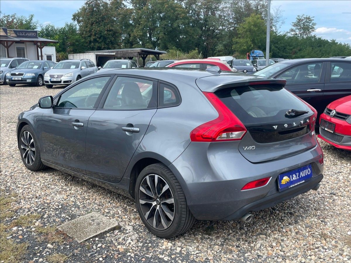 Volvo V40, 2,0 D 3  ODPOČET  DPH !!! - fotka 4