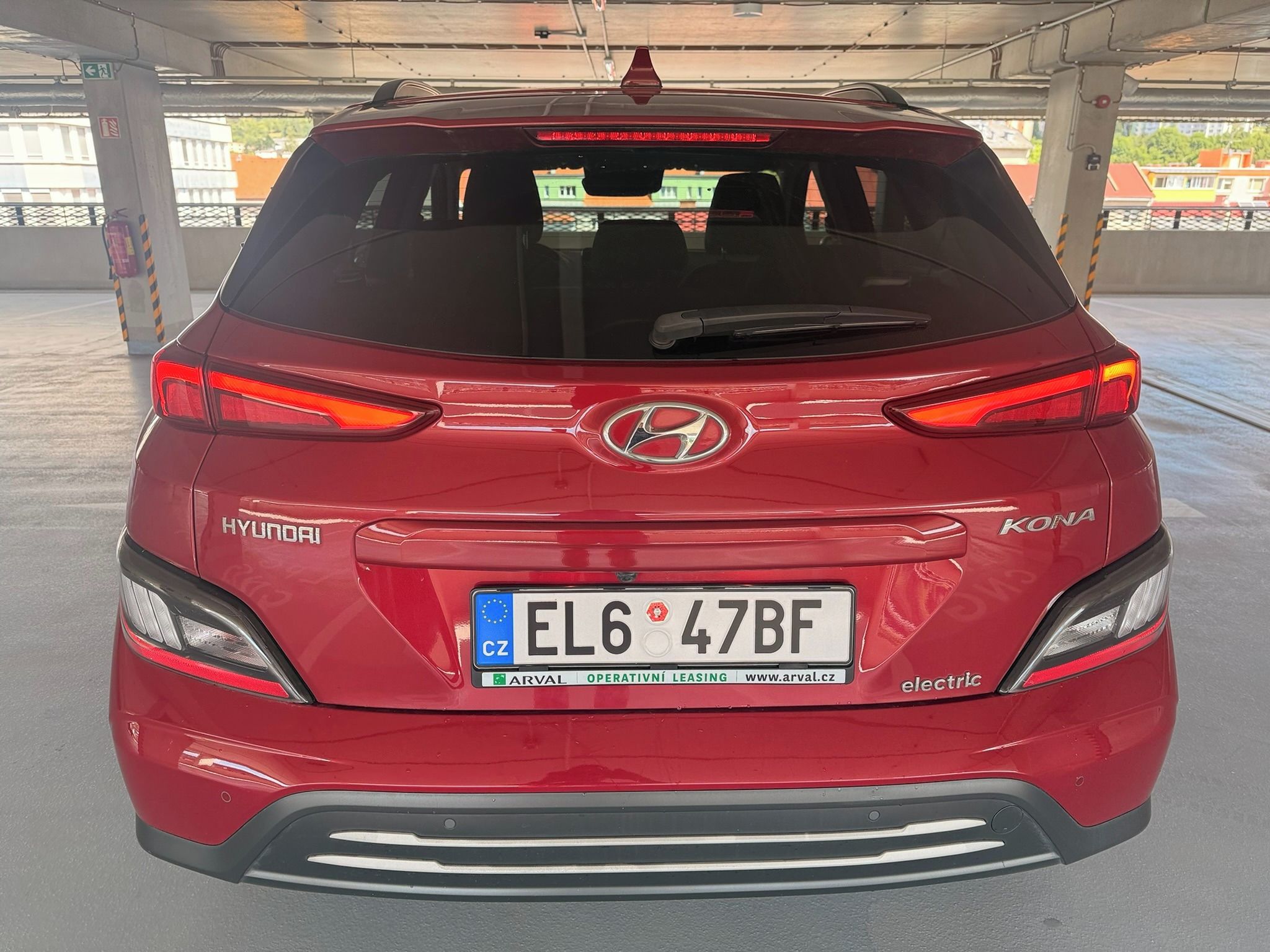 Hyundai Kona, MY23 64kWh, 3f/TČ,SoH 100%,Zár - fotka 4