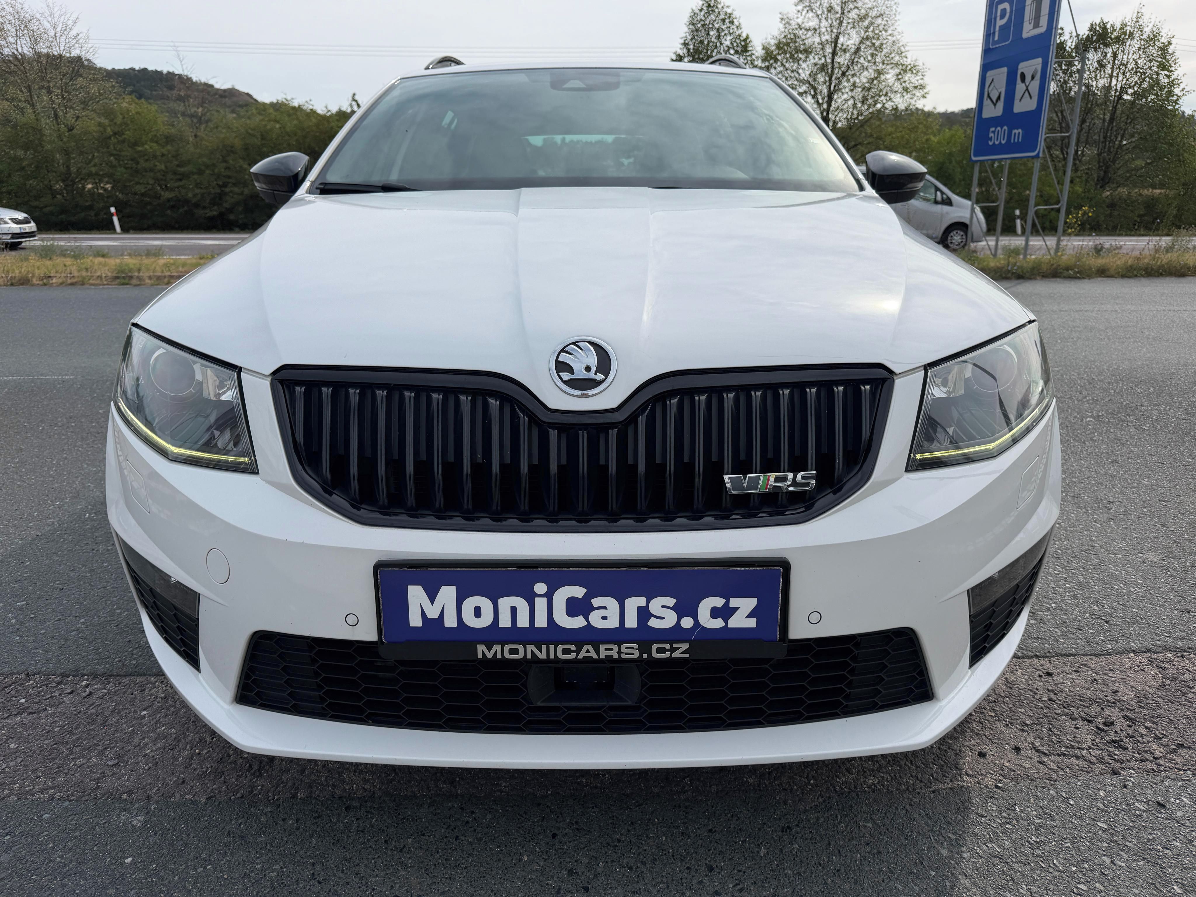 Škoda Octavia, RS 2.0 TDi 135kW DSG, VÝBAVA - fotka 2