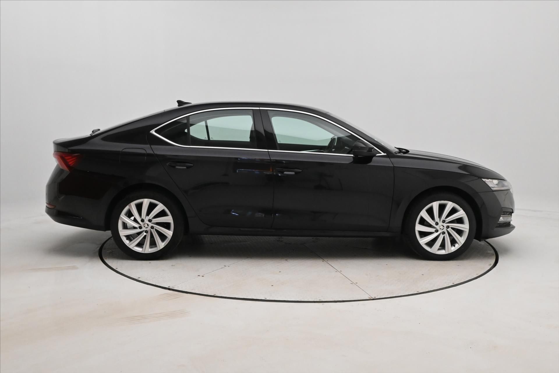 Škoda Octavia, 2,0 TDI 110kW DSG Style Záruka - fotka 4