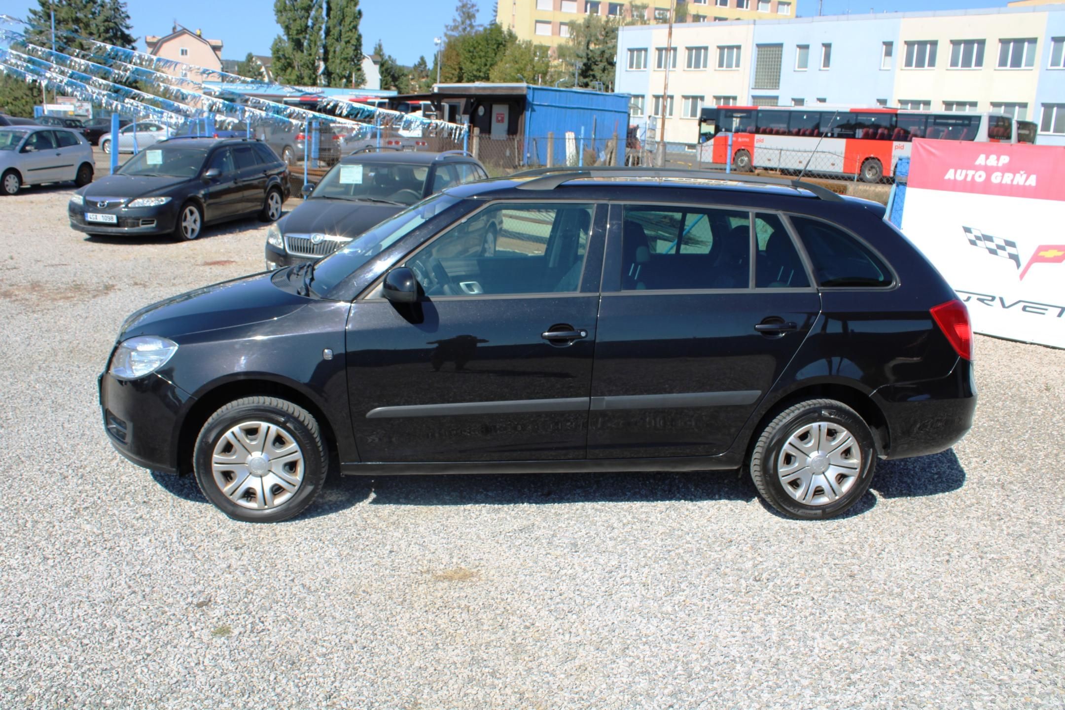 Škoda Fabia, 1,4i 16V KLIMA EL.OKNA TAŽNÉ - fotka 4