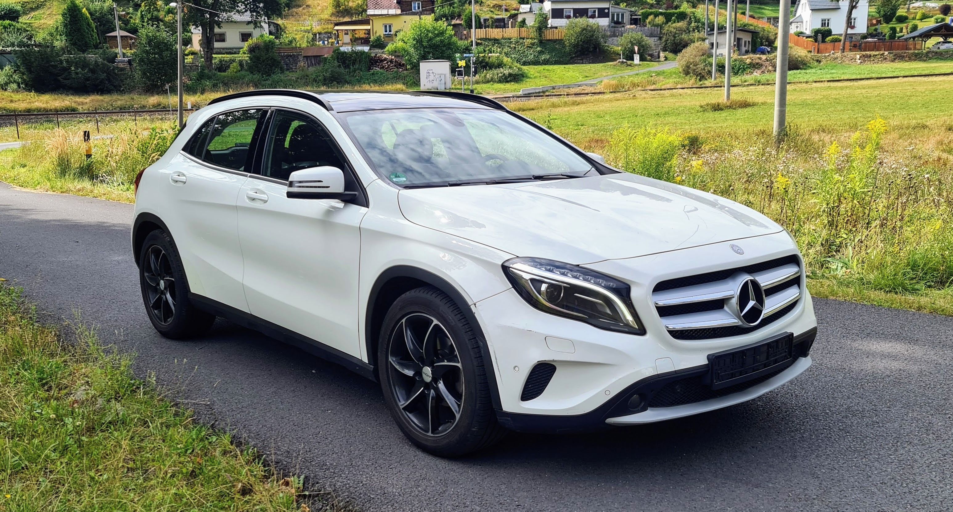 Mercedes-Benz GLA, 220d 4Matic Model 2016 = 130kW - fotka 2