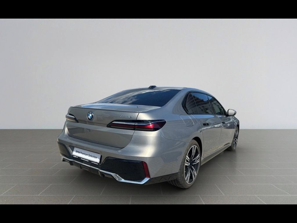 BMW, 750e xDrive | Executive Lounge - fotka 2