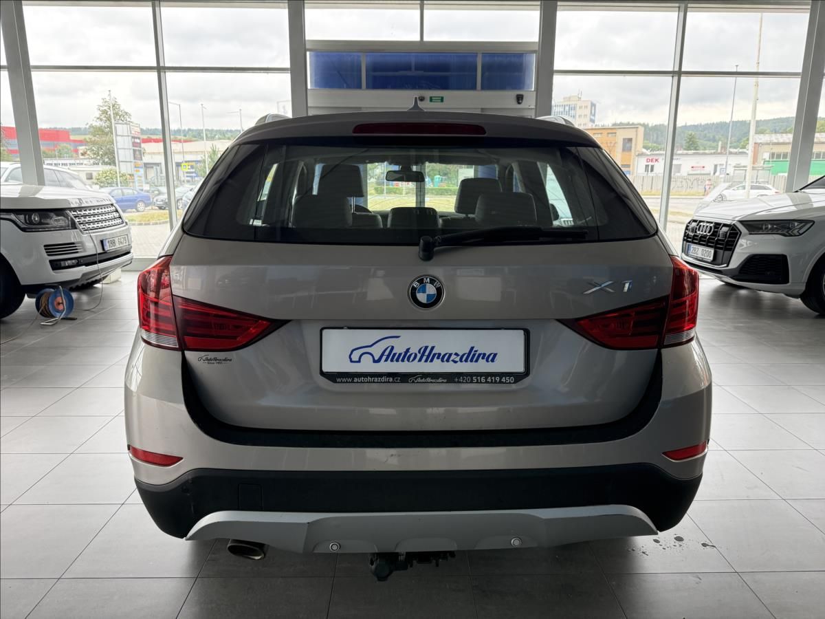 BMW X1, 2,0   18d,105kW,TAŽNÉ - fotka 5