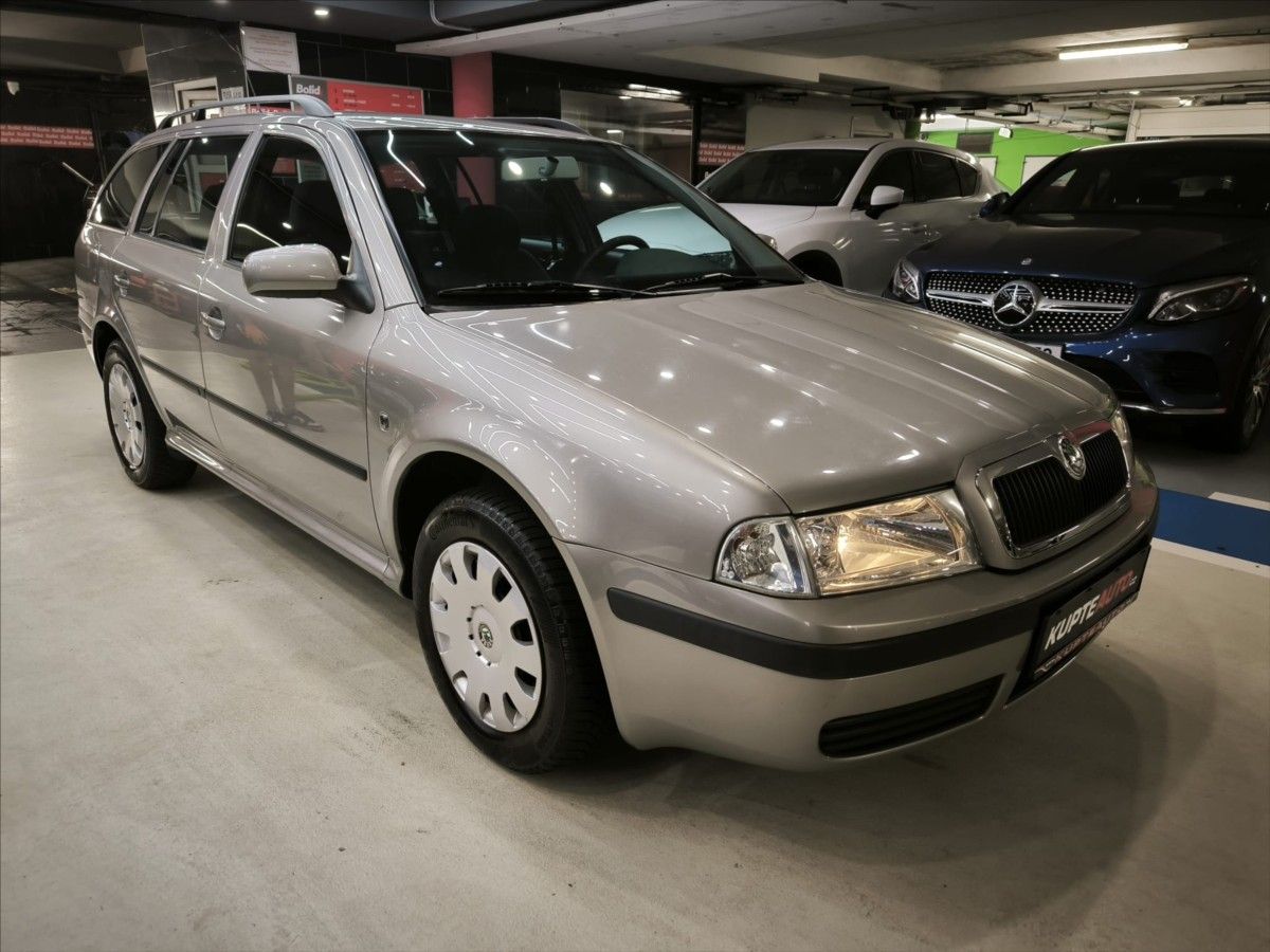 Škoda Octavia, 1,6 i - Zachovalá !  TOUR - fotka 2
