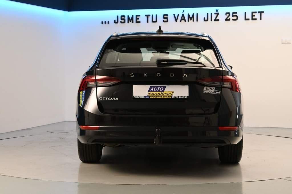 Škoda Octavia, 2.0 STYLE LED DSG ACC Virtual - fotka 6