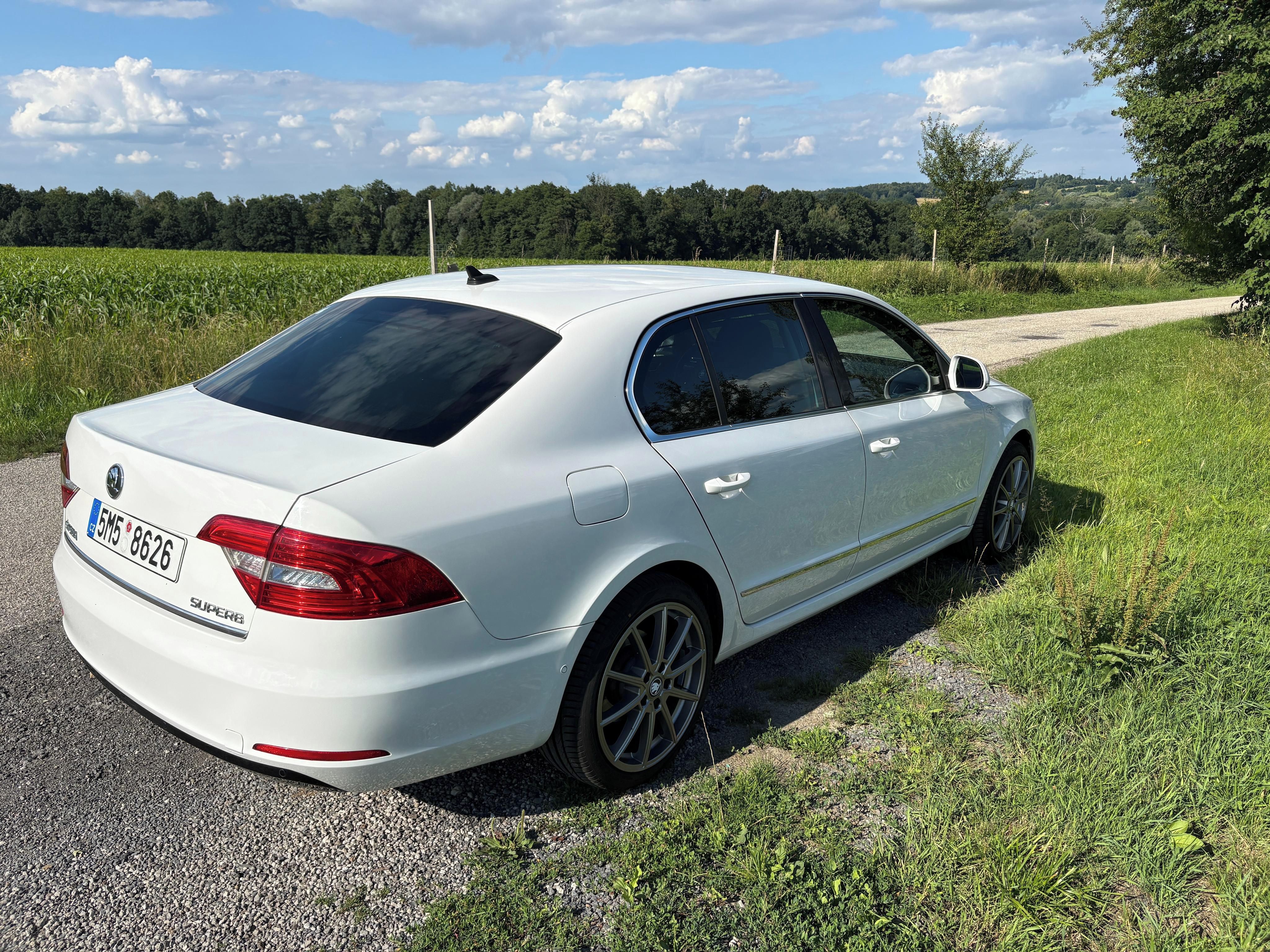 Škoda Superb, Škoda Superb 1.8 TSI L&K - fotka 5