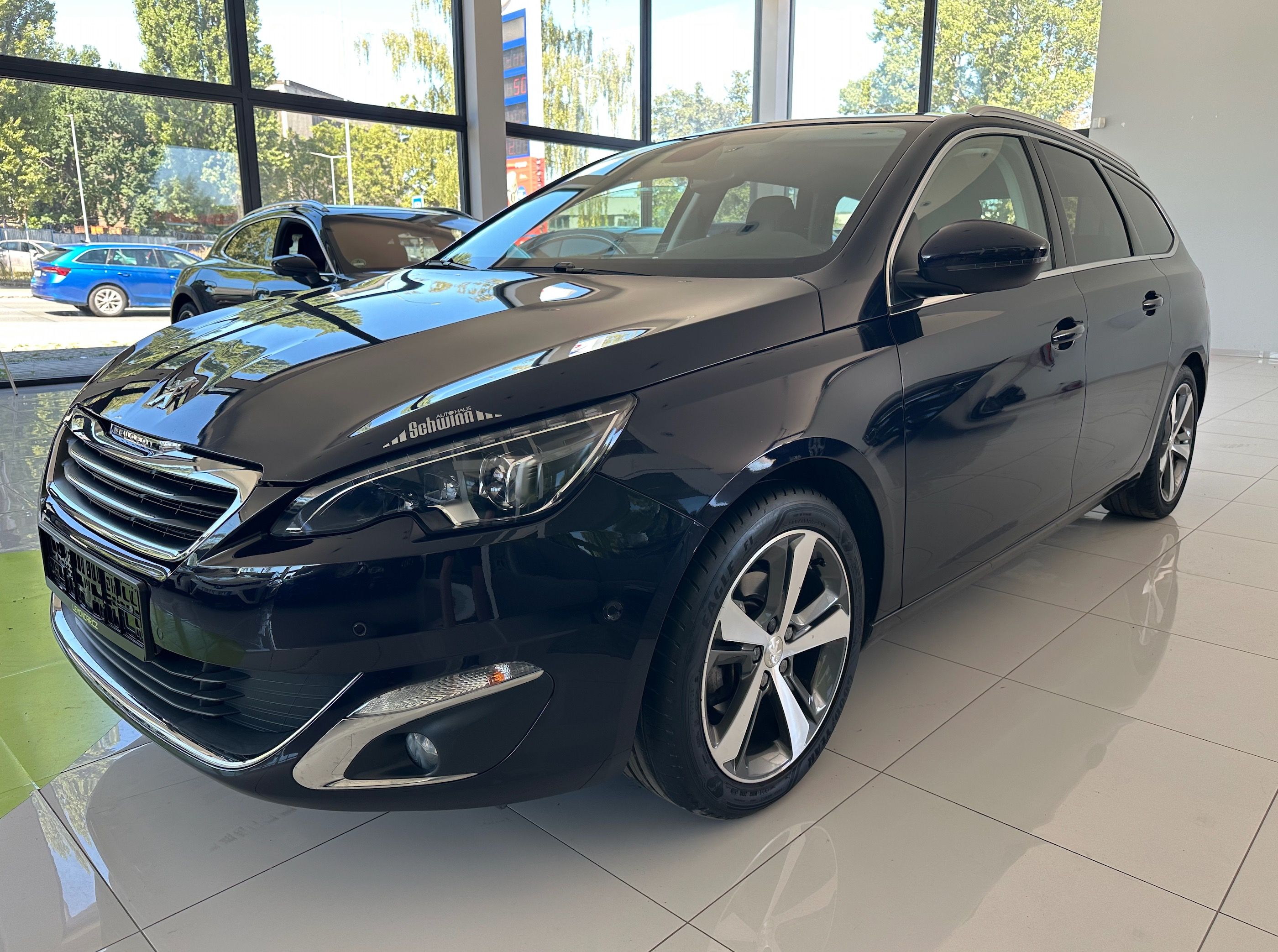 Peugeot 308, SW 1.2 | 96 kW | TOP STAV - fotka 4