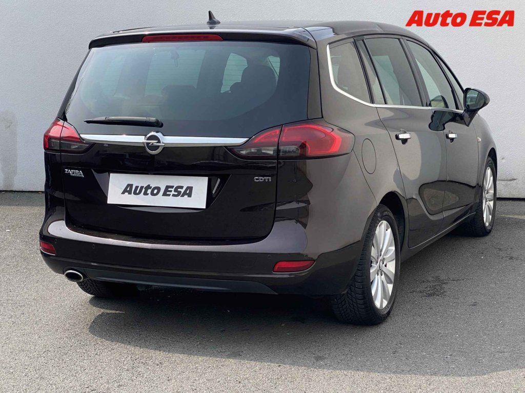 Opel Zafira, 2.0D,1.maj,ČR - fotka 4