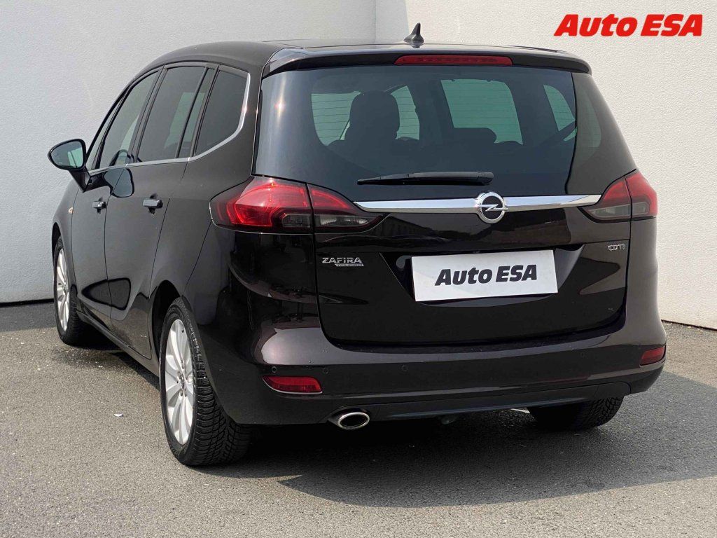 Opel Zafira, 2.0D,1.maj,ČR - fotka 6