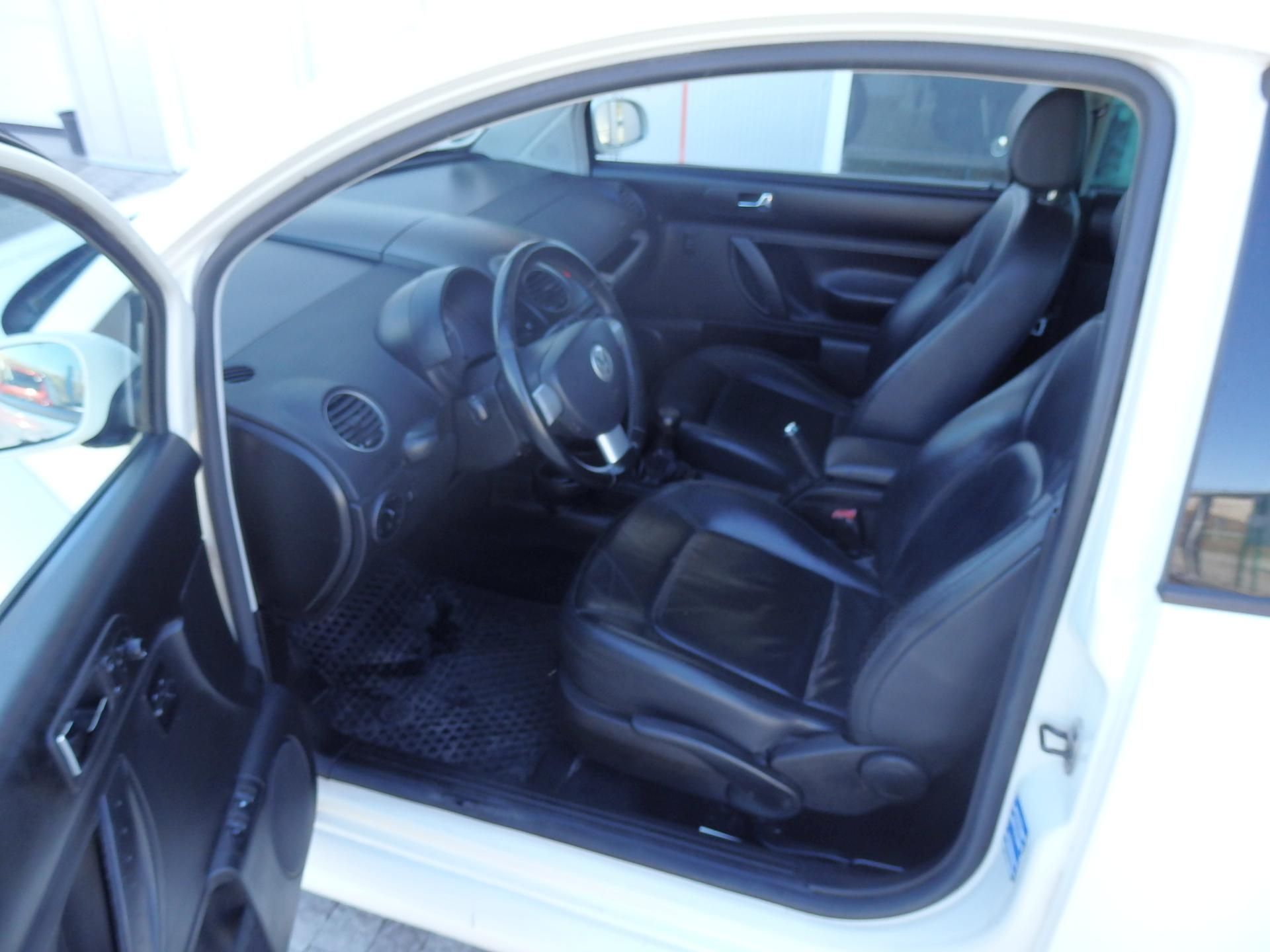 Volkswagen New Beetle, 1.8T 20V 110 kW KLIMATIZACE - fotka 6