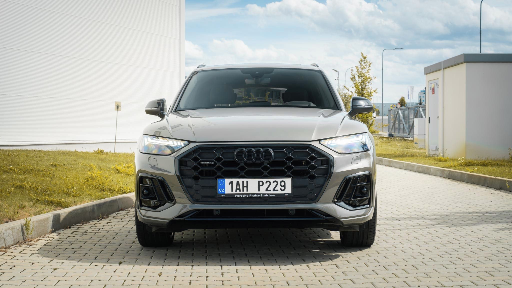 Audi Q5, 40 TDI quattro S line - fotka 4