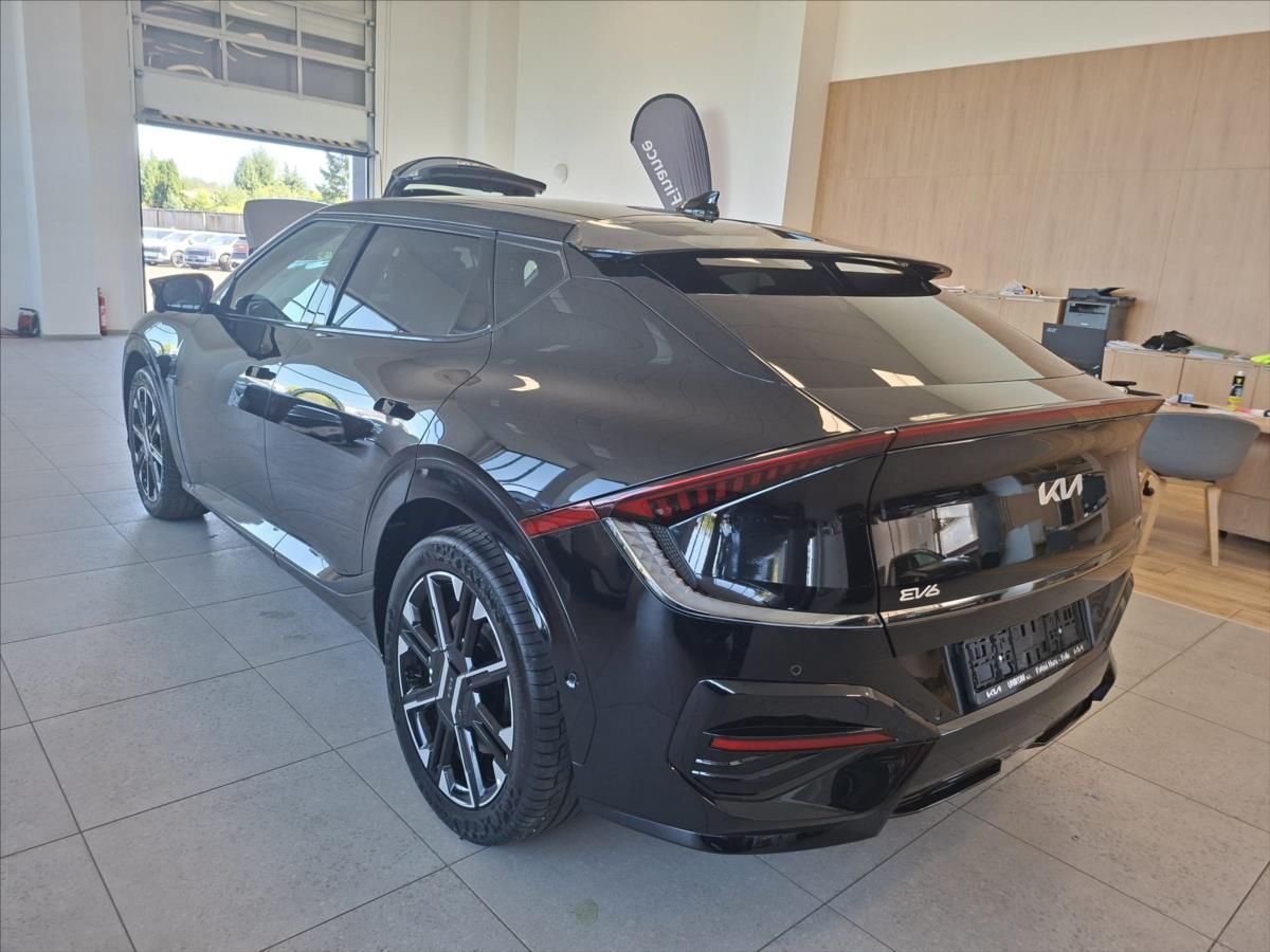Kia EV6, 4x2 GT-LINE 168 KW+84 KWH - fotka 3