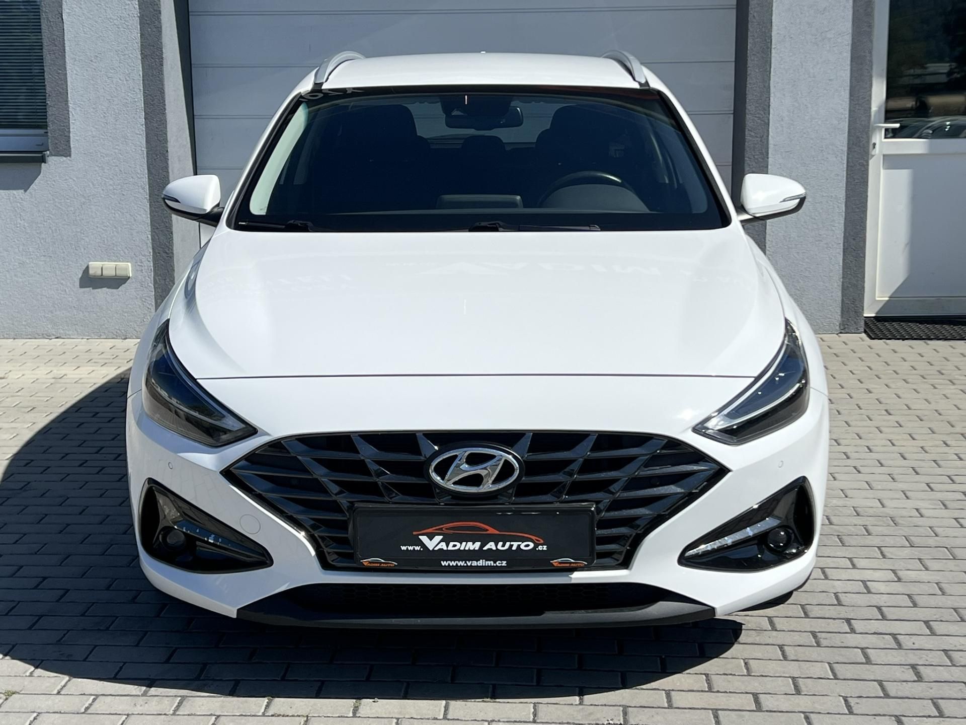 Hyundai i30, 1.5T-GDi 118kW SMART KAMERA - fotka 5