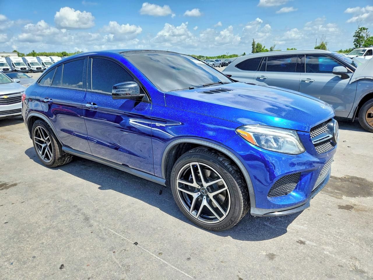 Mercedes-Benz GLE, Auto na cestě - fotka 4