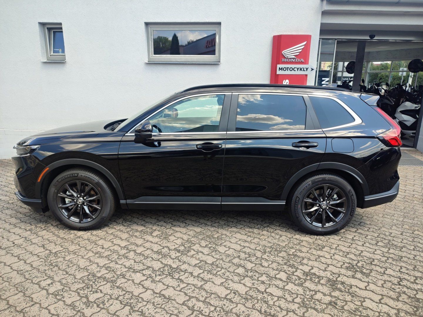 Honda CR-V, 2.0 e:HEV ELEGANCE MR2026 AWD - fotka 2