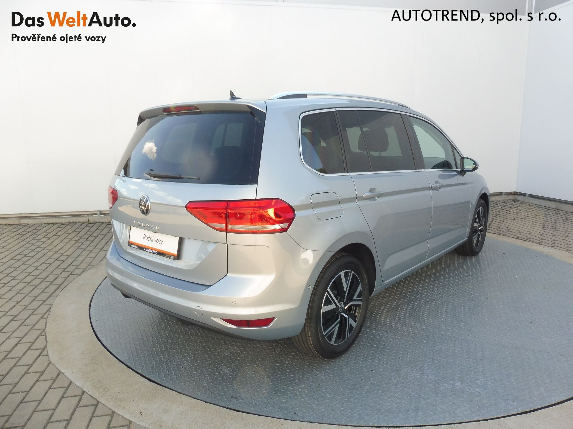 Volkswagen Touran, People 1,5 TSI 110kW - fotka 2