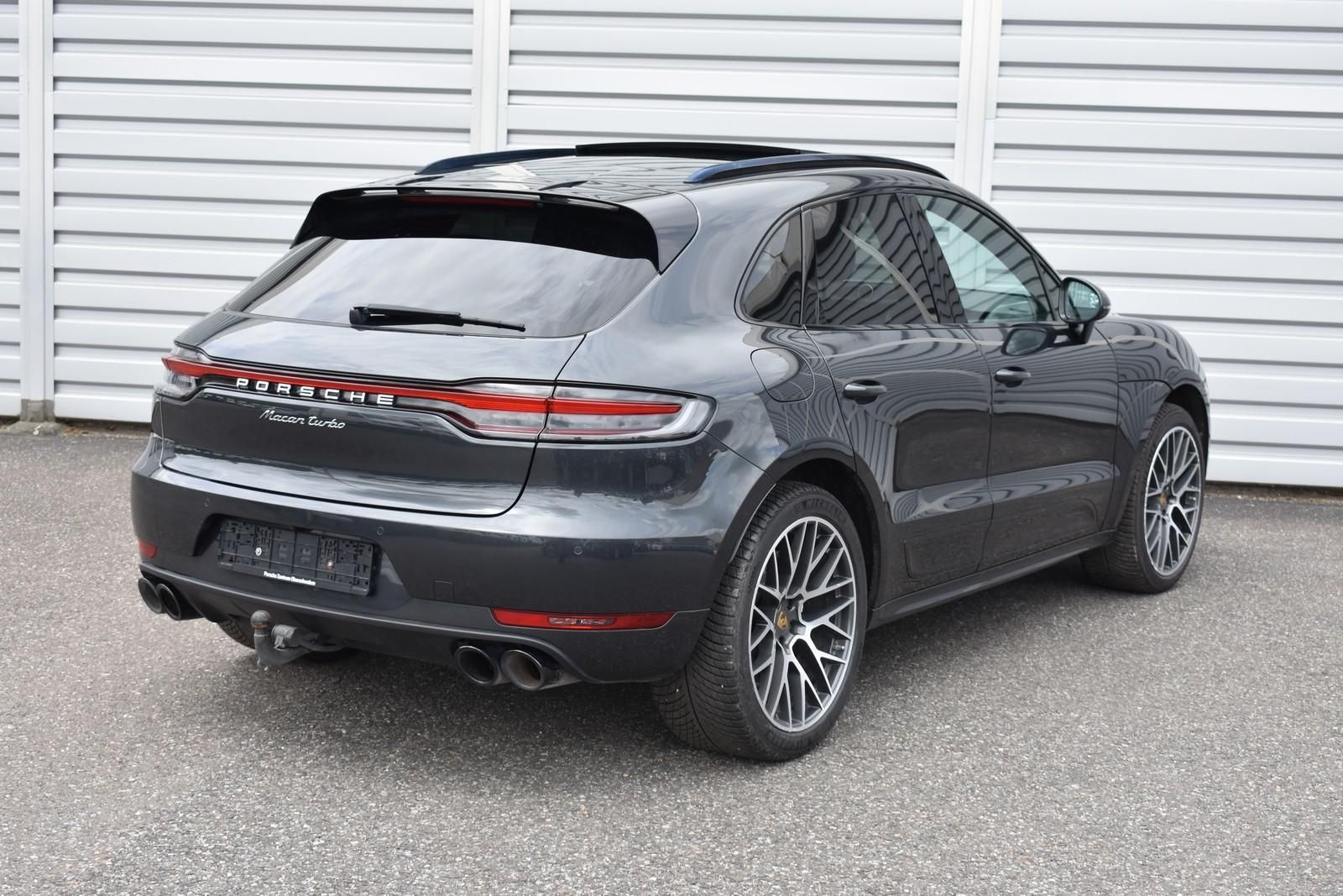 Porsche Macan, 2.9 Turbo PDK vzduch Panorama - fotka 2