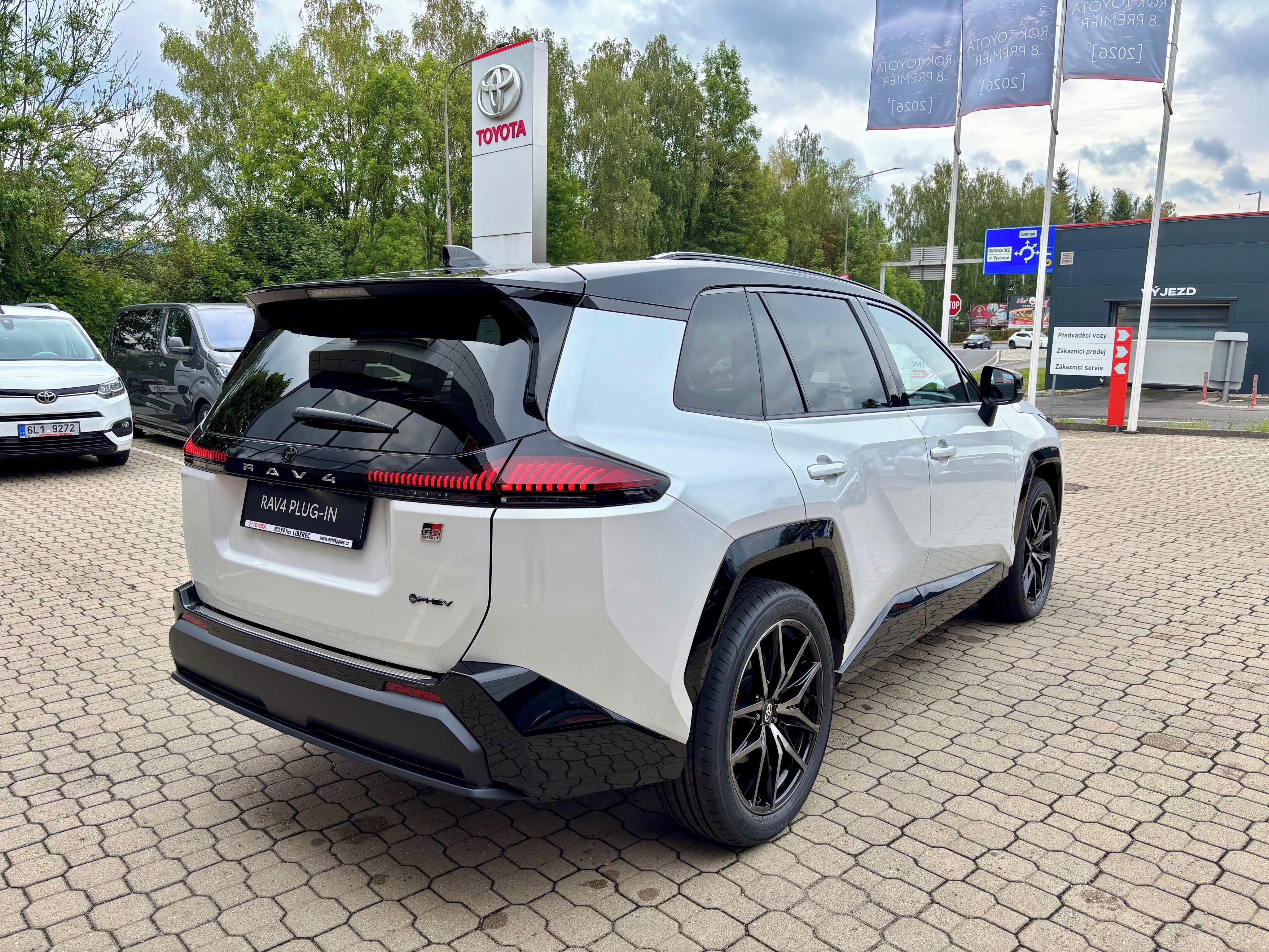 Toyota Rav4, 2,5PHEV 309k GR Sport 4x4 - fotka 5