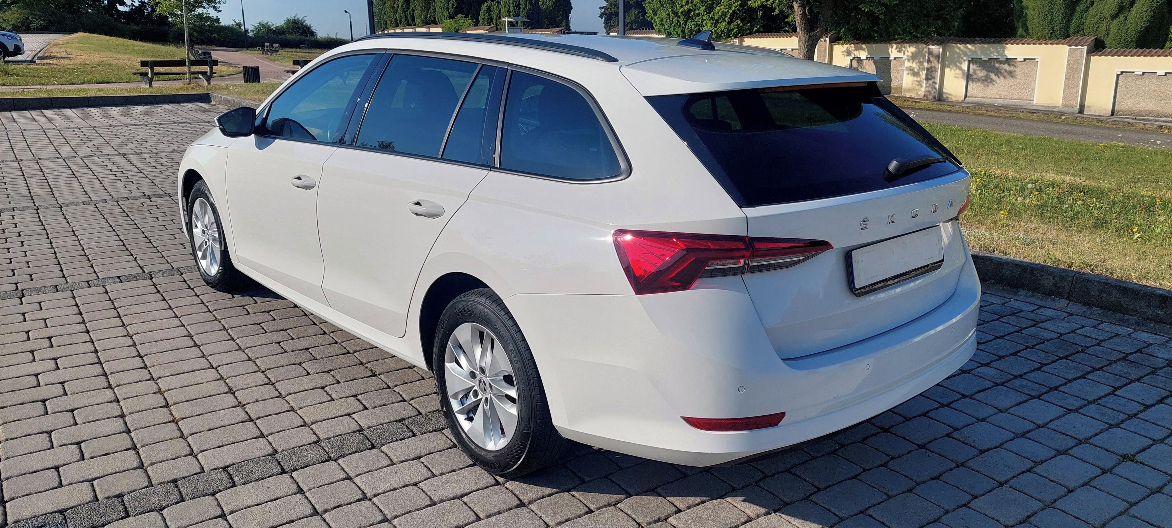 Škoda Octavia, Combi IV.2,0TDi(85kW)AmbitPlus - fotka 3