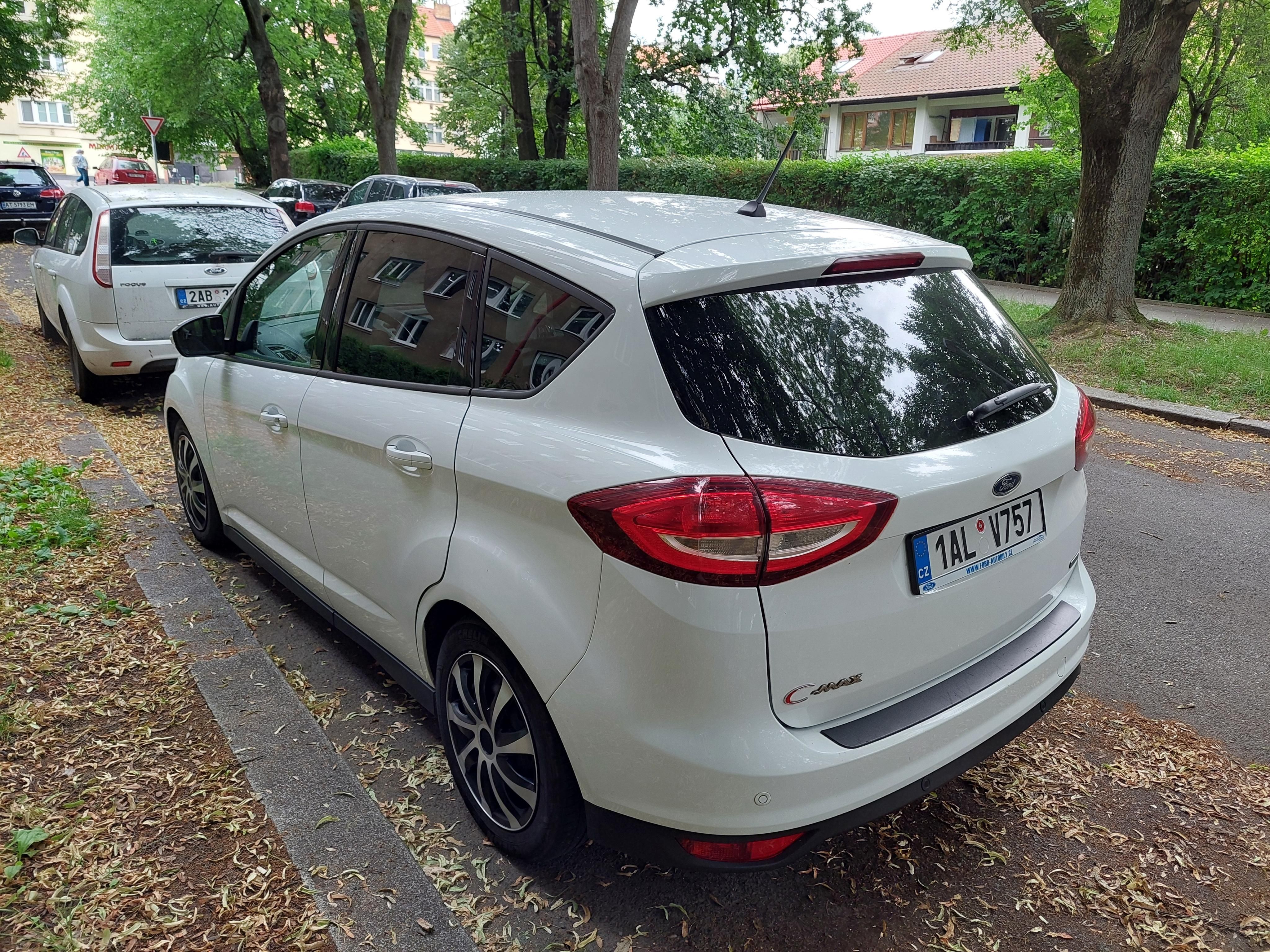 Ford C-MAX, Ford C-Max 1,0 EcoBoost - fotka 6