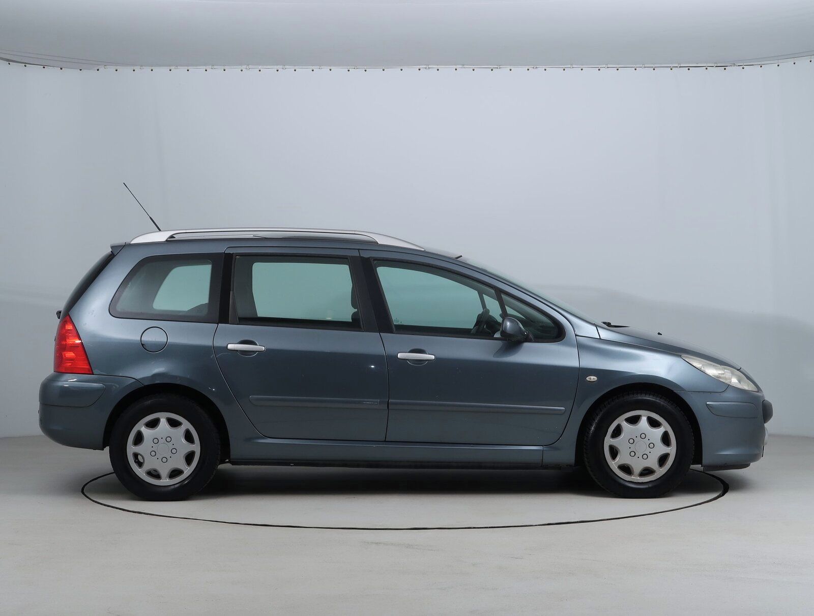 Peugeot 307, 1.6 HDi, 7 míst, Serv.kniha - fotka 6