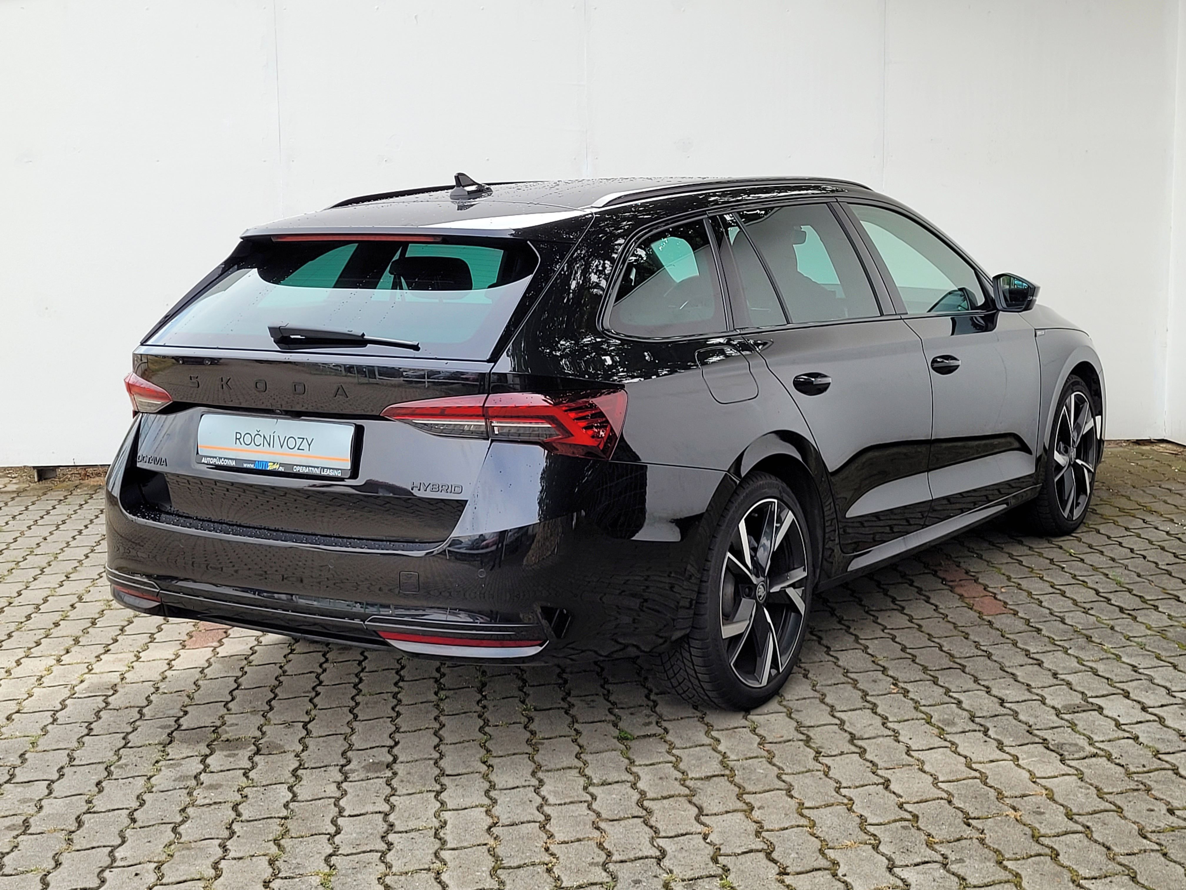 Škoda Octavia, 1.5 TSI 110 kW DSG SportLine - fotka 5