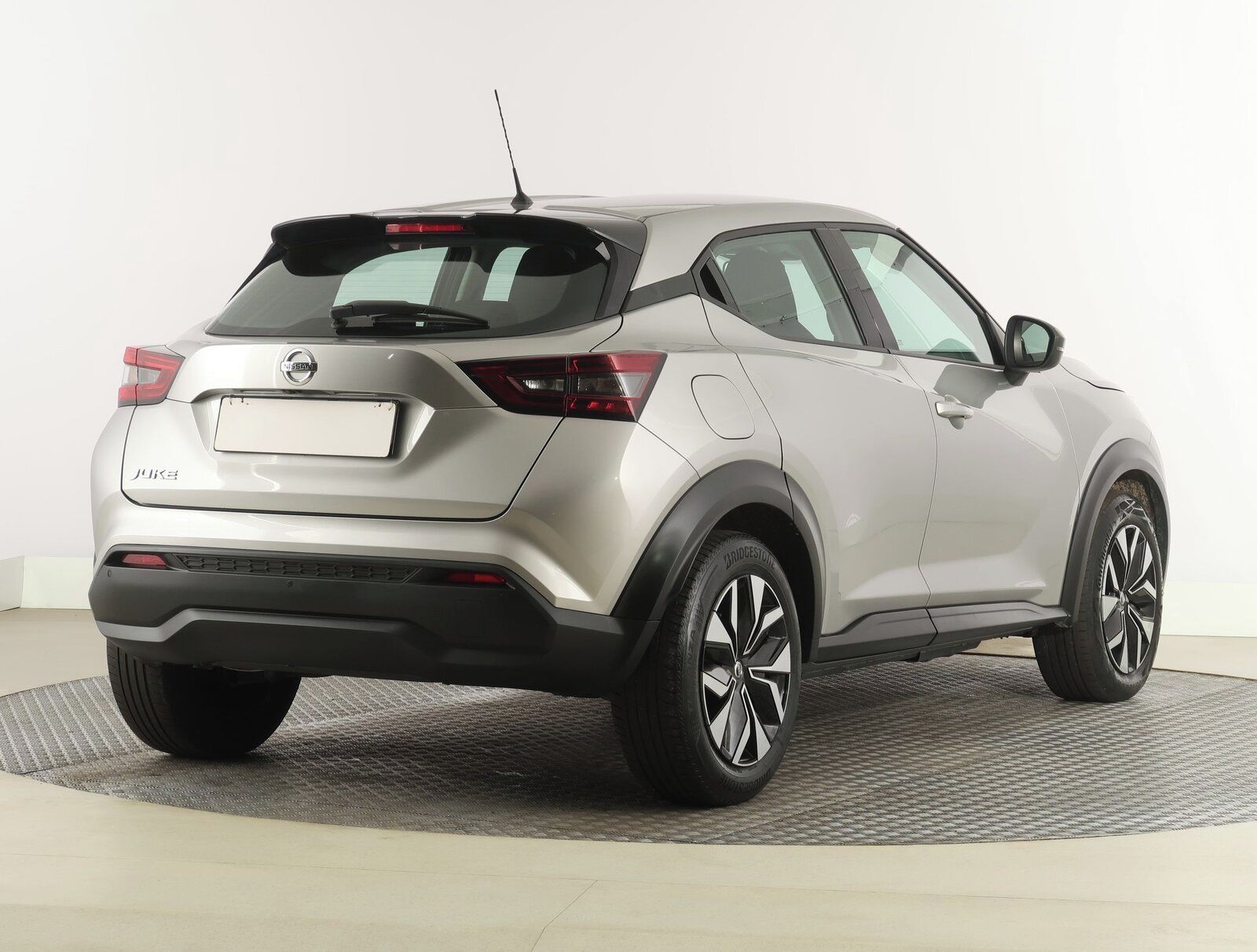 Nissan Juke, 1.0 DIG-T, Navi - fotka 5