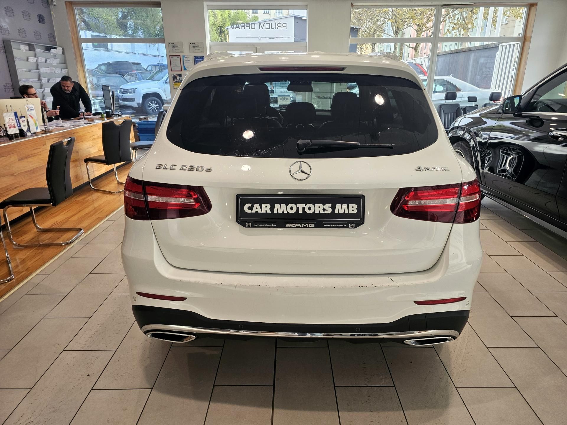 Mercedes-Benz GLC, 220d 4M AMG Burmester tažné - fotka 5