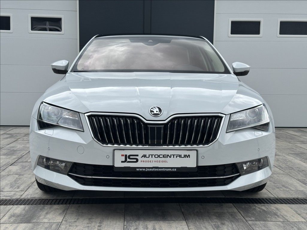 Škoda Superb, 1,4 TSI 150PS  Style Plus 4x4 - fotka 4