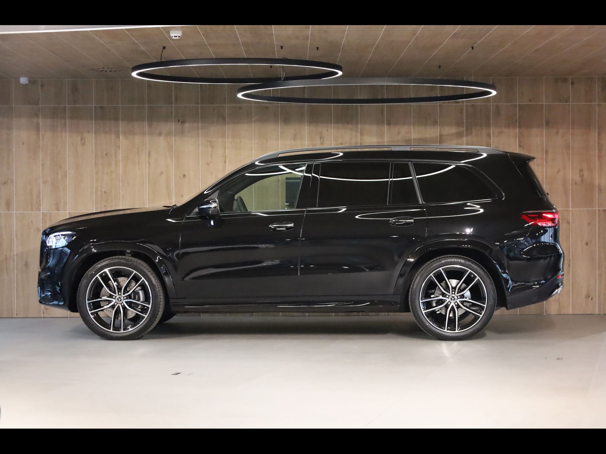 Mercedes-Benz GLS, 450d 4MATIC, Nezávislé, Tažné - fotka 3