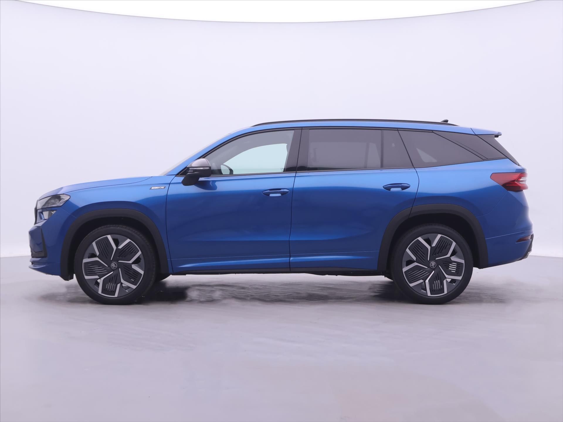 Škoda Kodiaq, 2,0 TDI DSG 4x4 Sportline 7-Mí - fotka 4
