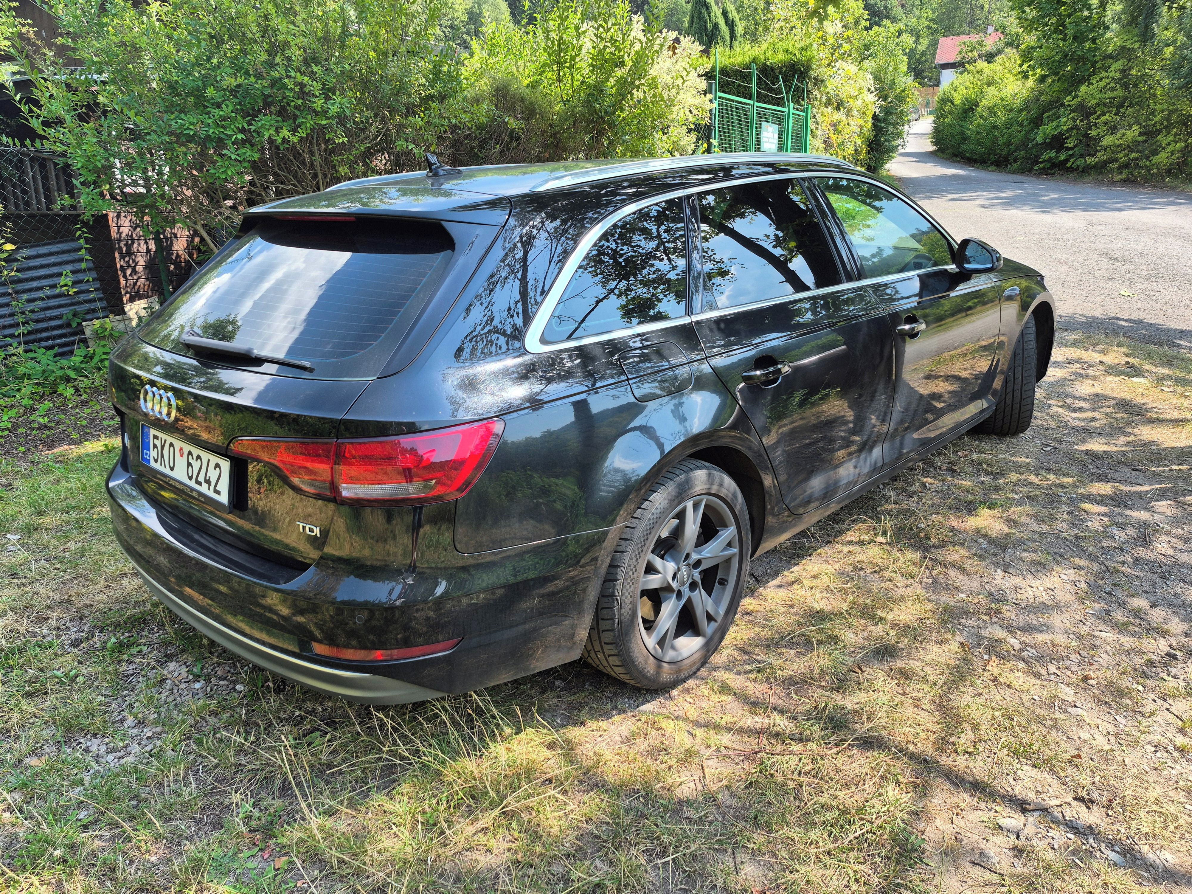 Audi A4 Avant, 2,0TDI 140kw   Head-up-Display - fotka 5