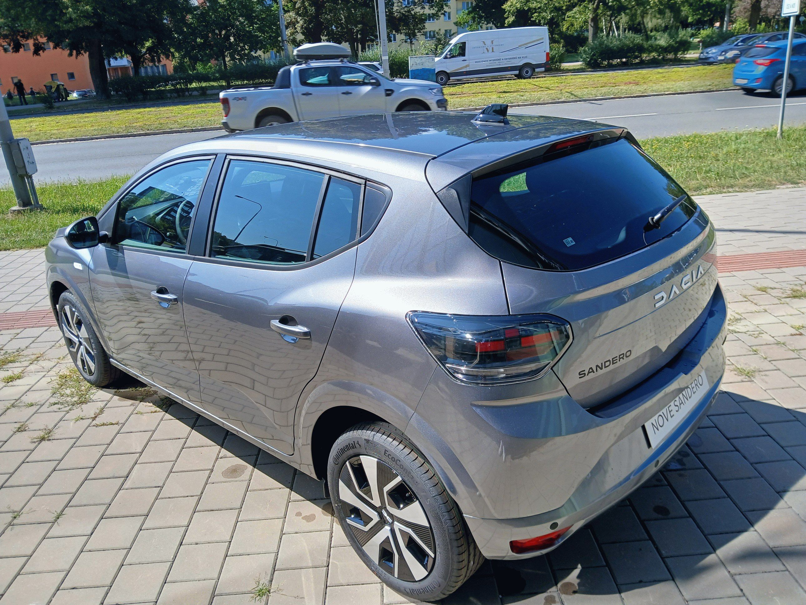 Dacia Sandero, Expression Eco-G 120 Pobočka O - fotka 4