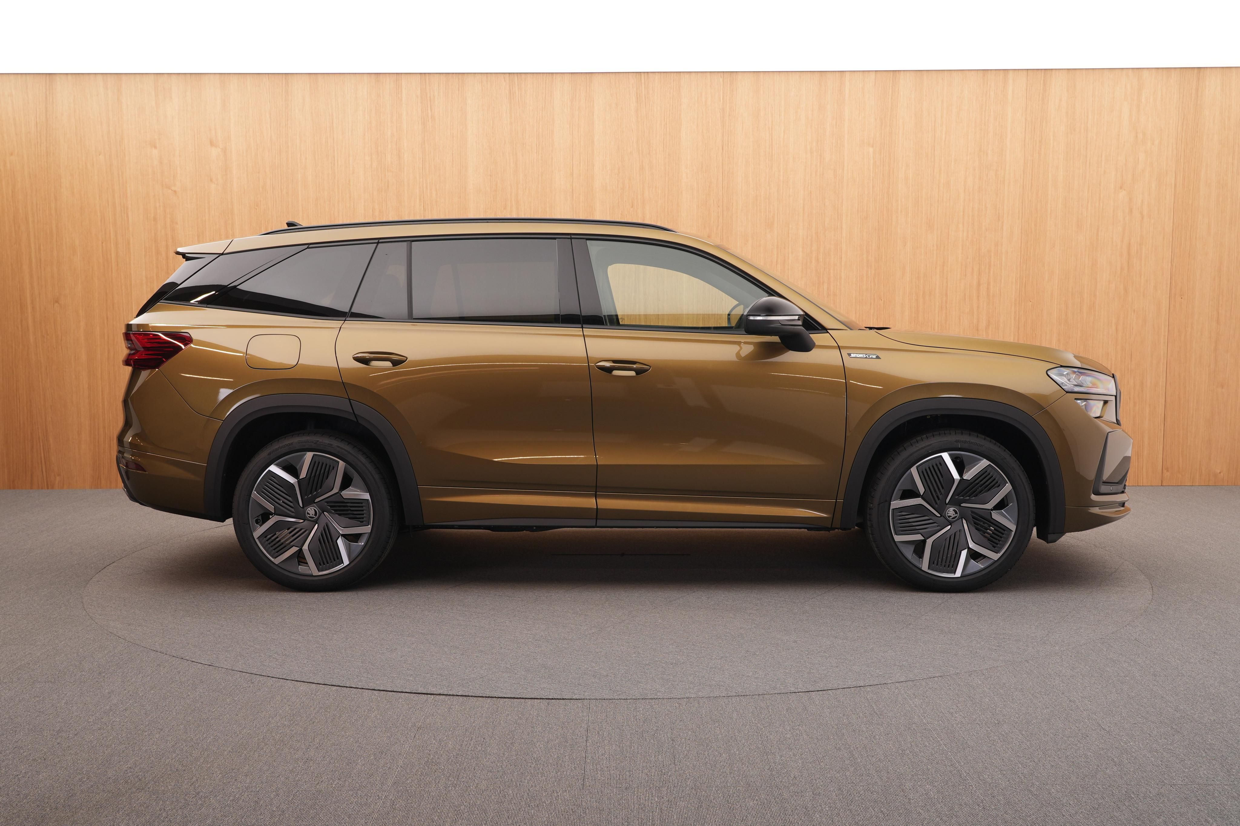 Škoda Kodiaq, Sportine 1.5 TSI DSG - fotka 5