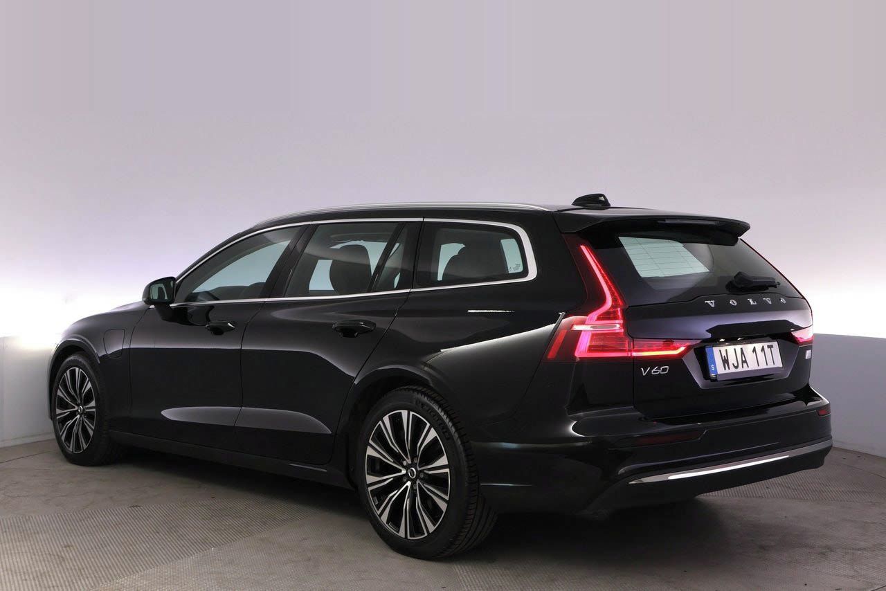 Volvo V60, Recharge T6 AWD Core Bright - fotka 3