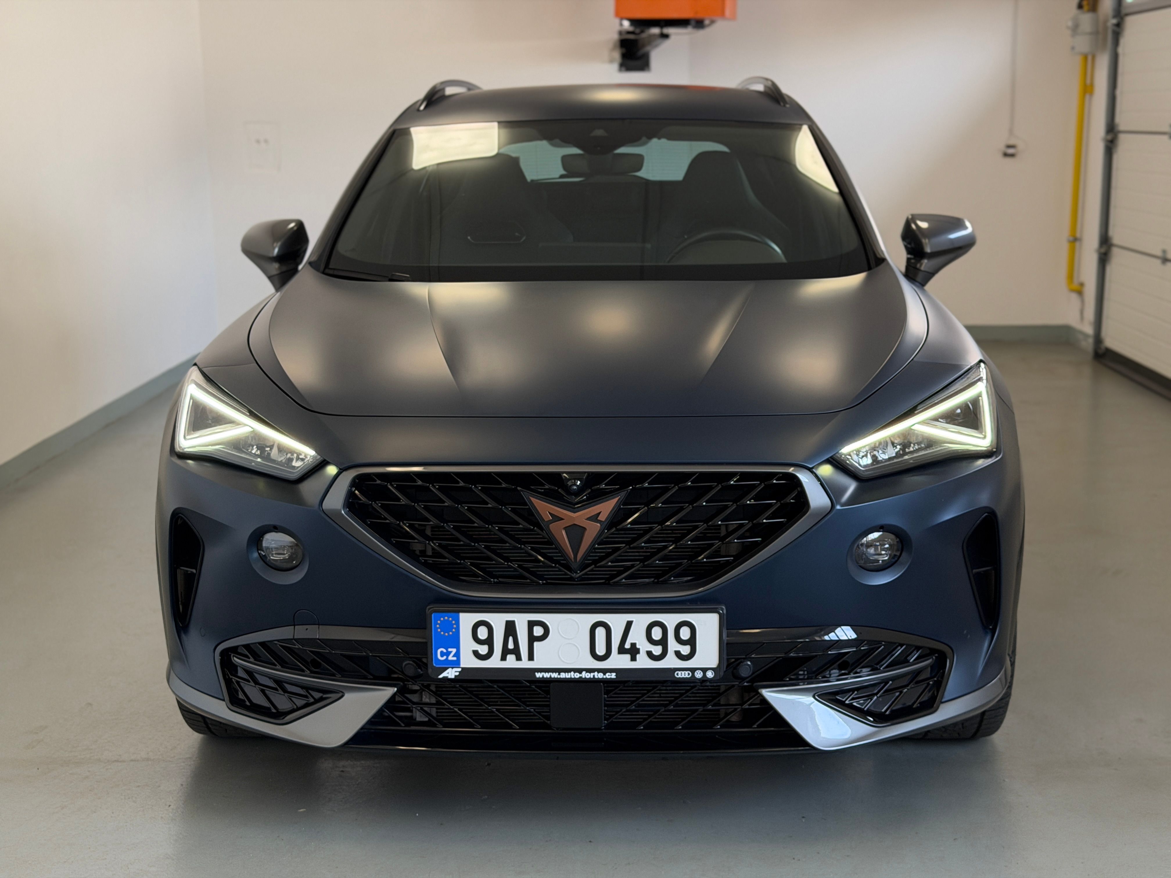 Cupra Formentor, VZ 2,0TSI 180KW DSG - fotka 4