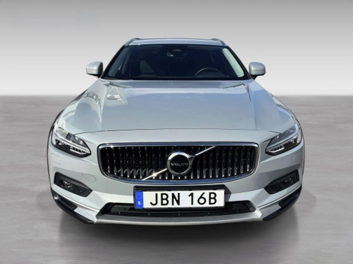 Volvo V90, CC B4 AWD Core NezTop Tažné - fotka 2