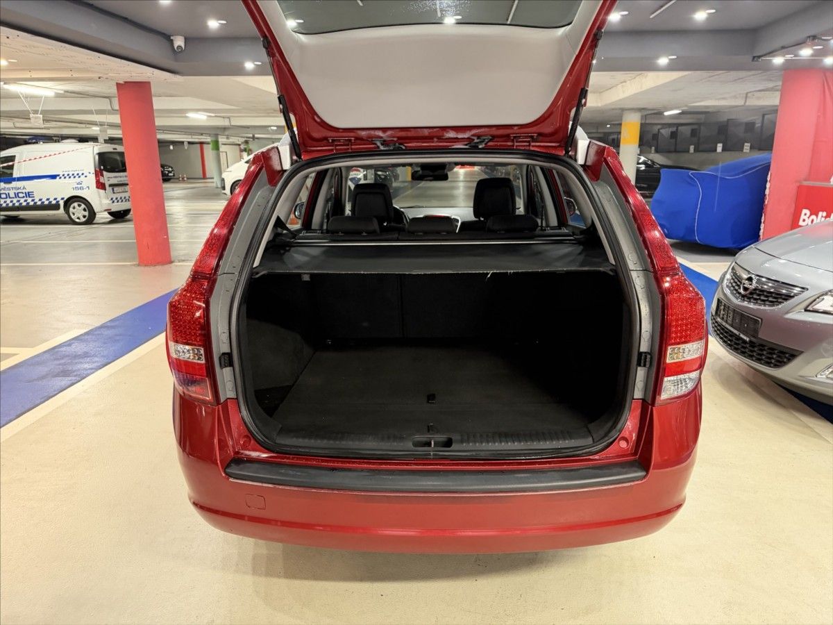 Kia Cee´d, 1,6 i - - fotka 5