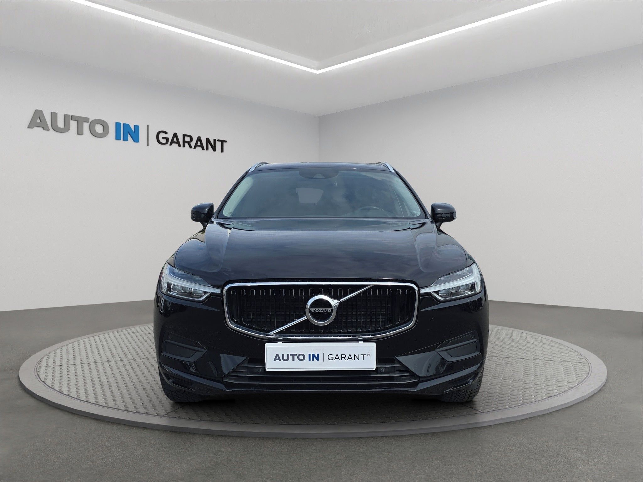 Volvo XC60, 2.0 D4 Drive-E A/T 140kW 4x4, - fotka 2