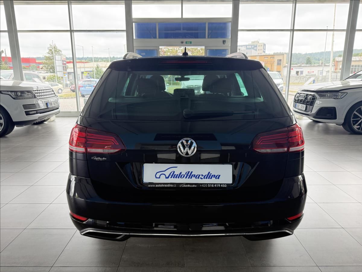 Volkswagen Golf, 1,6   TDI 85kW,1.MAJ,SERVISKA - fotka 5