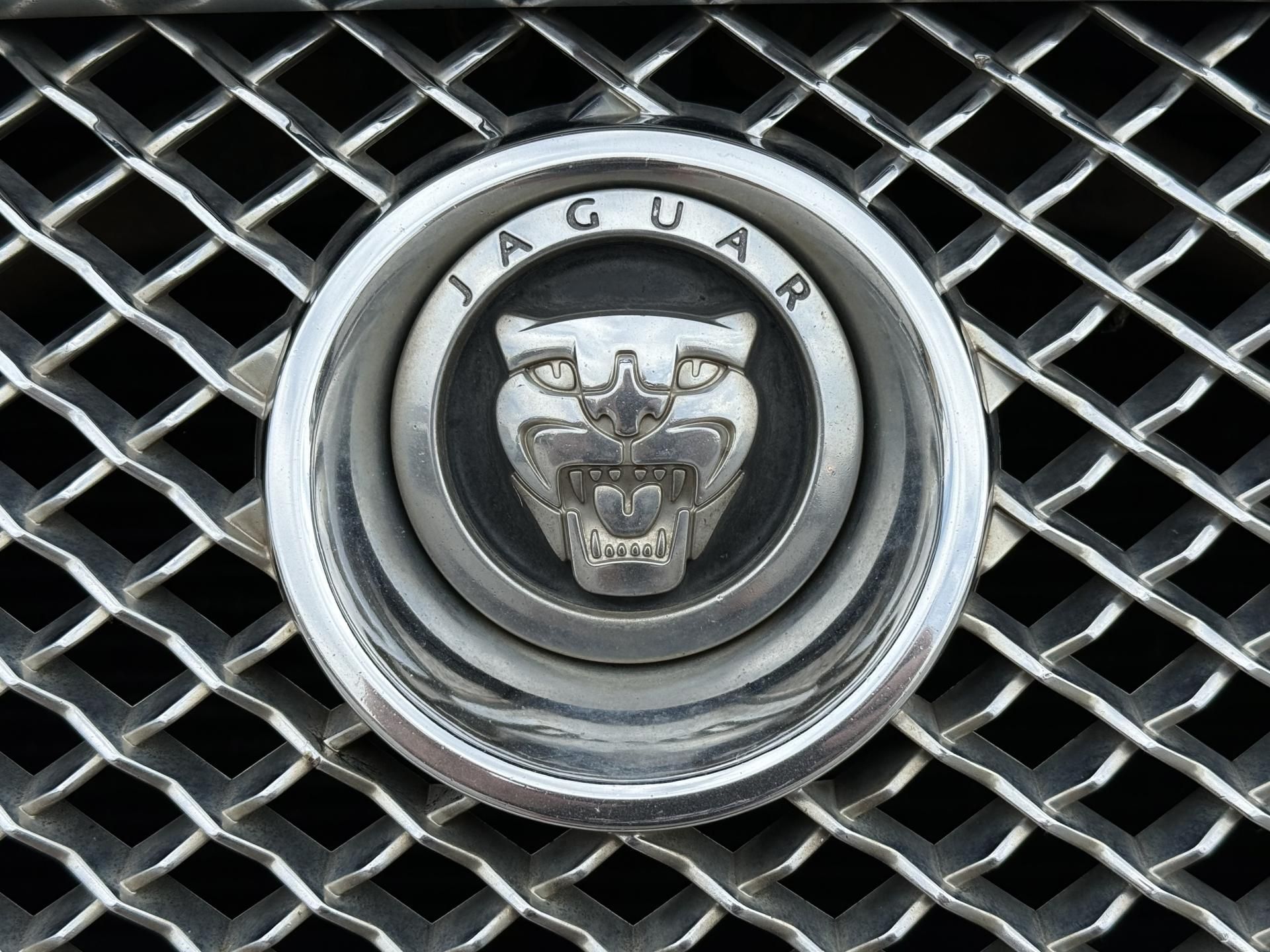 Jaguar XF, 3,0 V6 Diesel Lux Automat - fotka 4