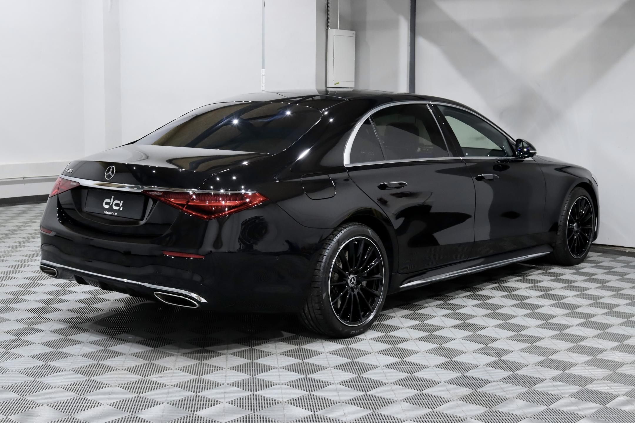 Mercedes-Benz Třídy S, 580 Long 4Matic V8 370 kW - fotka 6