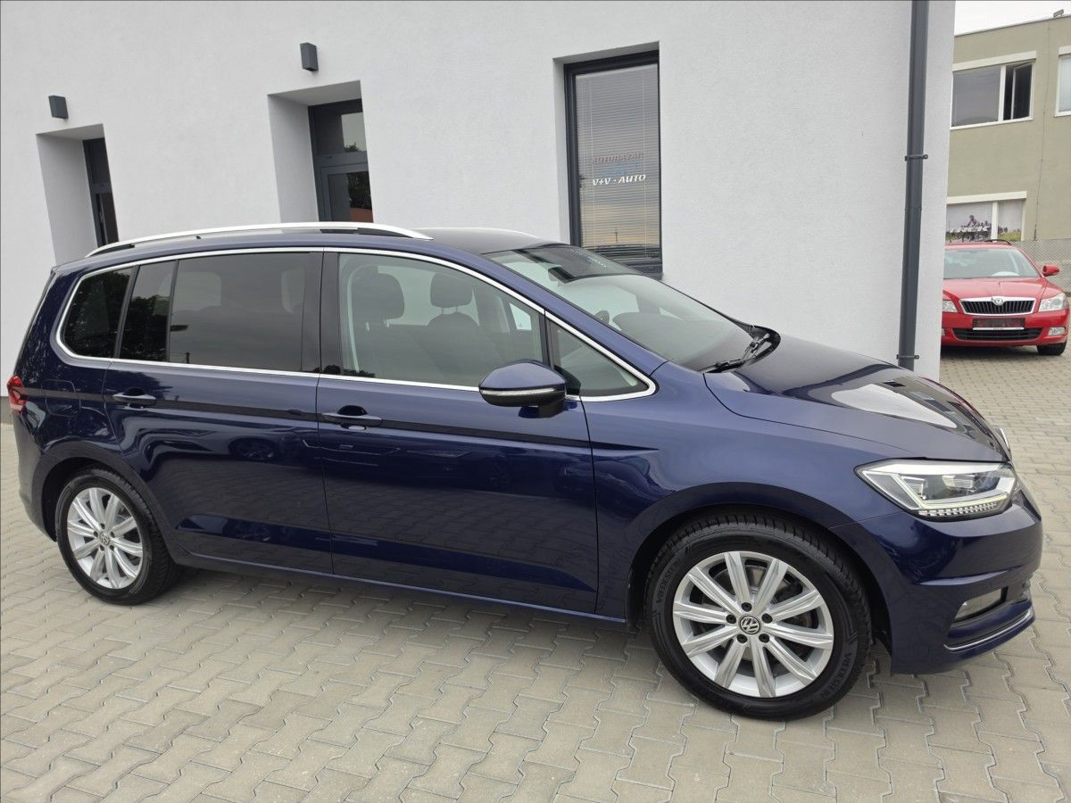 Volkswagen Touran, 1,4 TSi 110KW DSG Highline 7MÍ - fotka 5