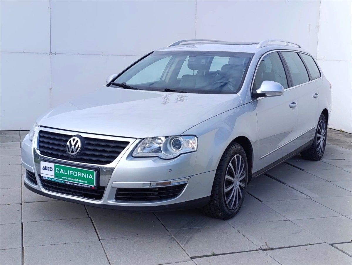 Volkswagen Passat, 2,0 TDi Kůže Navigace Tažné - fotka 2
