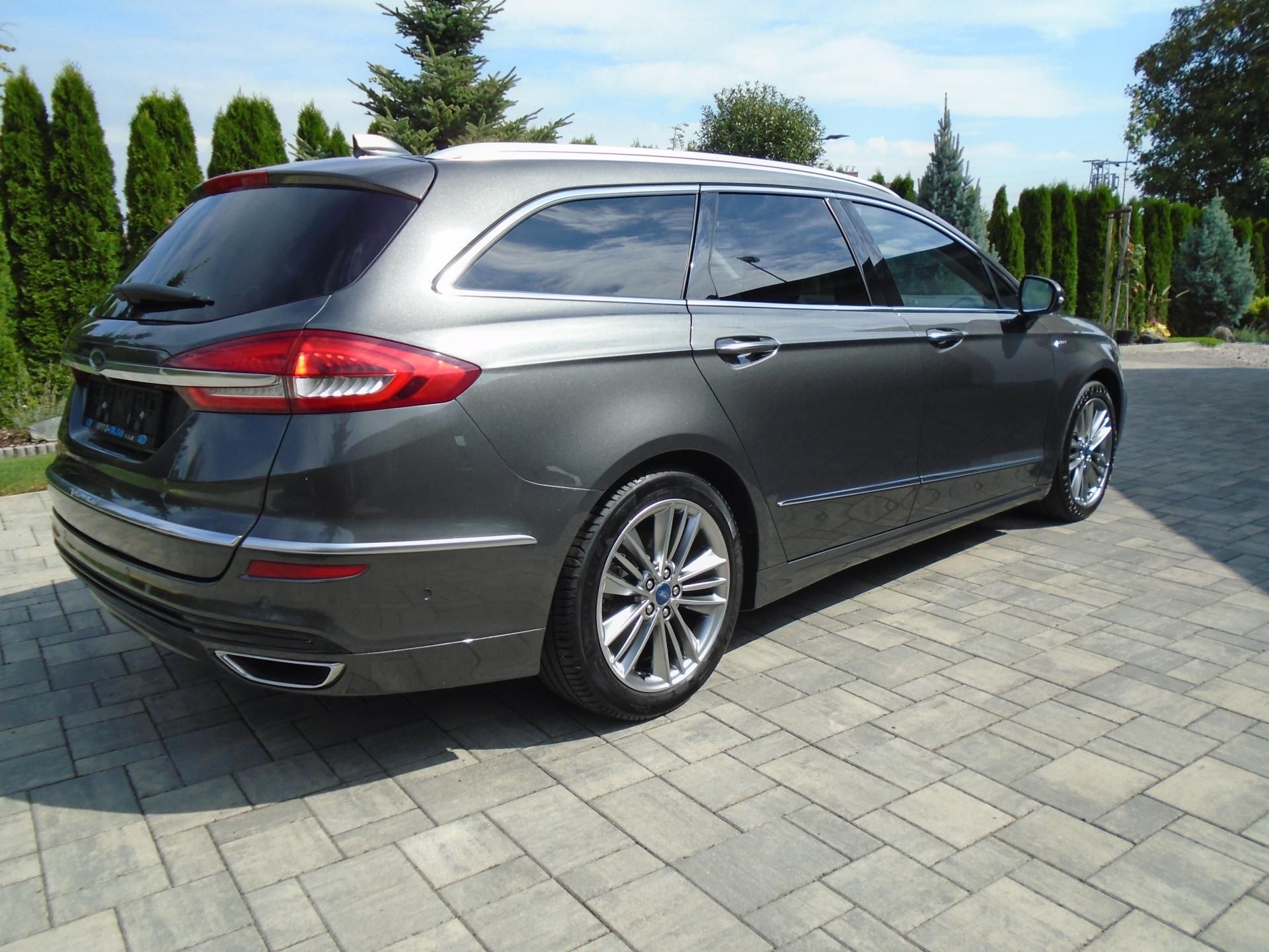 Ford Mondeo, 2.0EcoBlue 140kW 8AT Vignale - fotka 4
